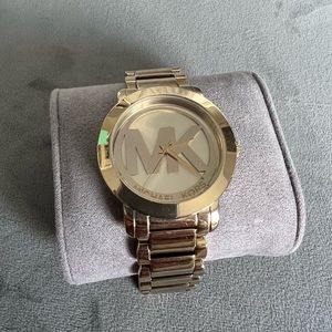 Michael Kors Logo Watch Gold